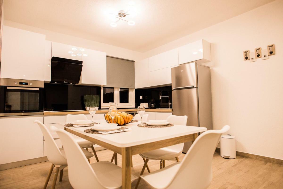 Apartments Cambio คาชเตลา ภายนอก รูปภาพ