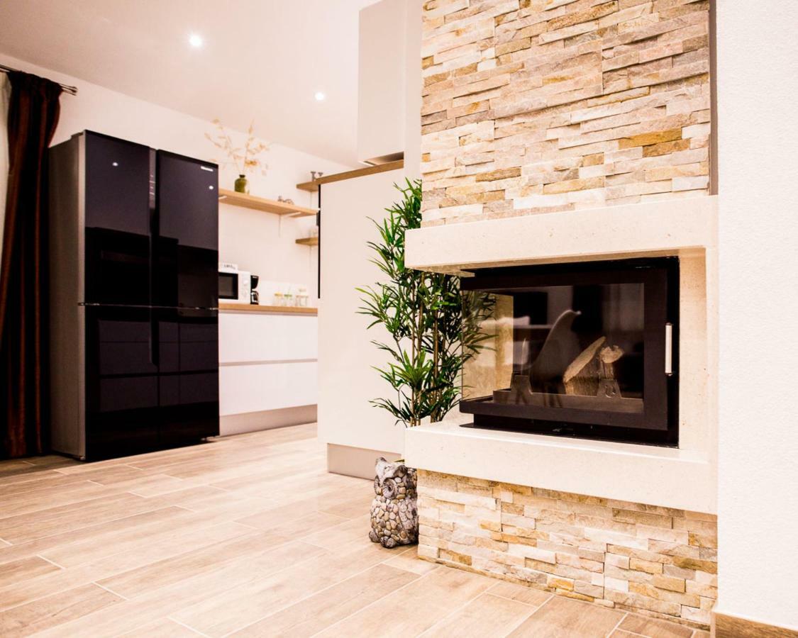 Apartments Cambio คาชเตลา ภายนอก รูปภาพ