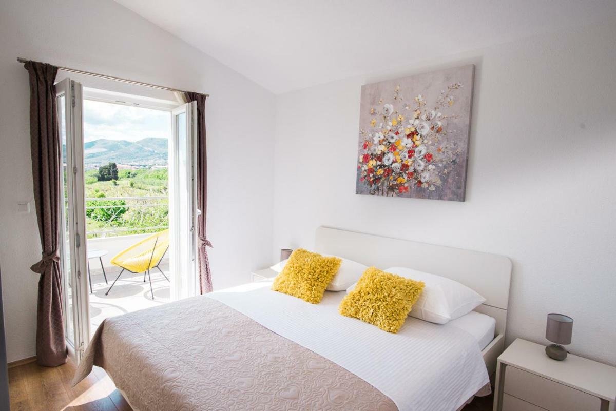 Apartments Cambio คาชเตลา ภายนอก รูปภาพ