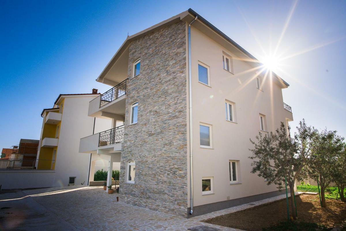 Apartments Cambio คาชเตลา ภายนอก รูปภาพ